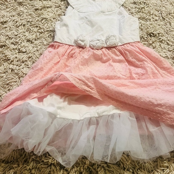 Beautiful Girl's dress size 3T - Picture 2 of 6
